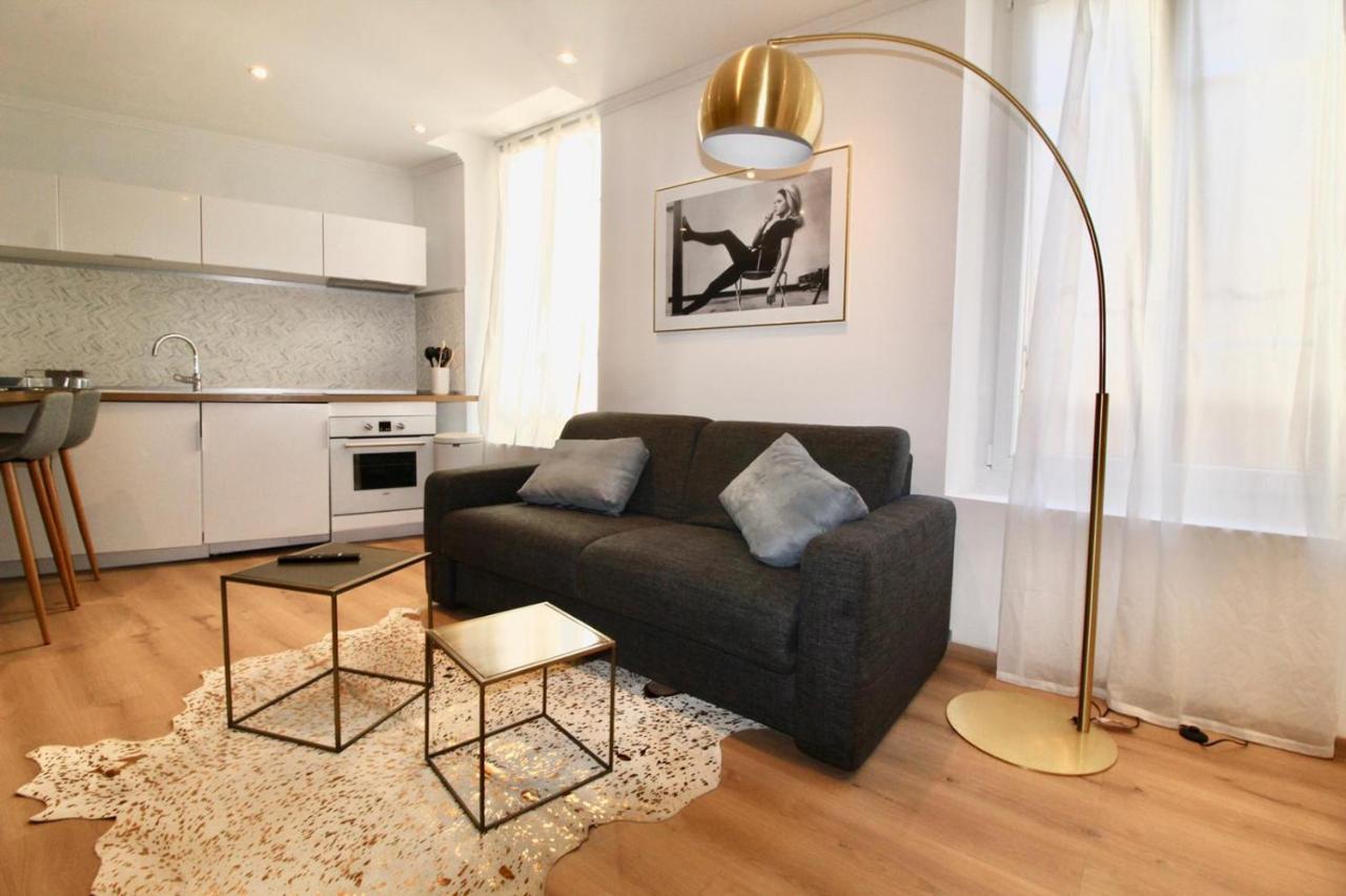Lovely Apartment Heart Of Golden Square Fiber Wifi Nice Exterior foto
